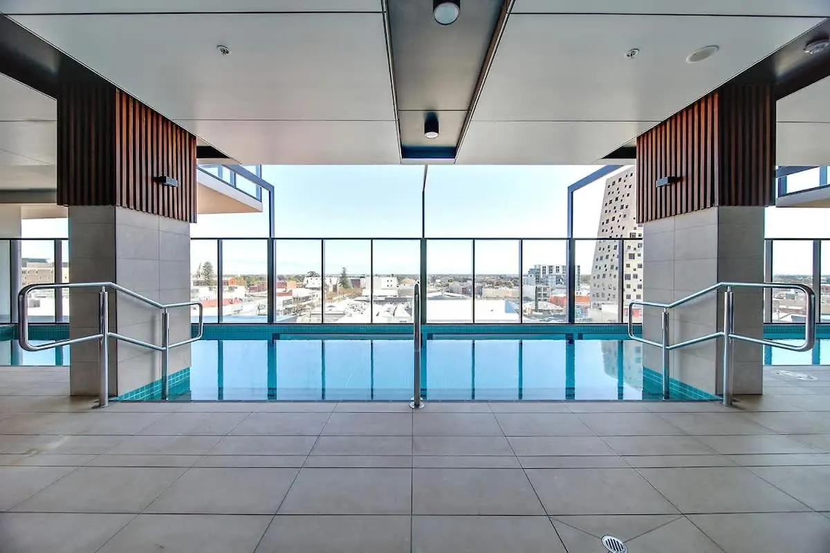 Stunning 2Br Apt @ Adelaide Cbd With Pool-Gym-Bbq 0*,