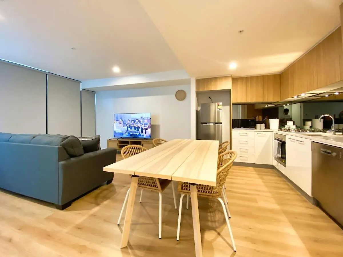 Stunning 2Br Apt @ Adelaide Cbd With Pool-Gym-Bbq 0*,  Australia